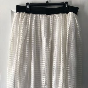 Love Sick Plus Size 2X White Skirt Wide Stretch